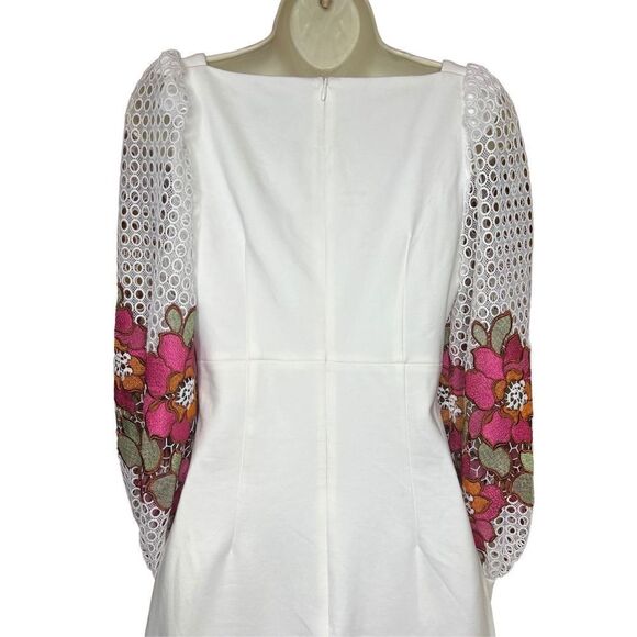 Elliatt Juke Embroidered Balloon Sleeve Mini Dress NWOT Size Small - Picture 10 of 12